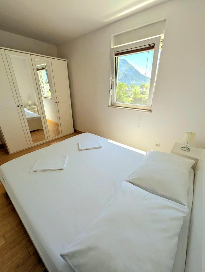 City Apartment 奥米什 外观 照片
